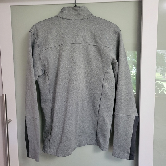 The North Face Gray Soft Shell 1/4 Zip Sweater - Picture 5 of 5